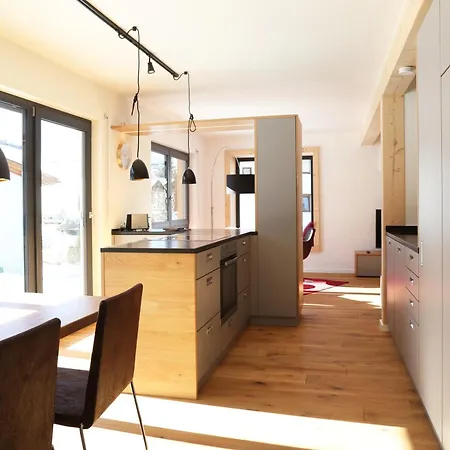 Lehner Panorama Alpensuiten * Berwang