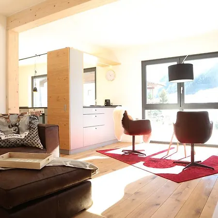 Lehner Panorama Alpensuiten Apartment *